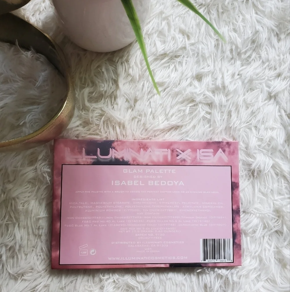 ILLUMINATI  x  ISA Eyeshadow Palette Designed By Isabel Bedoya RARE & NEW RT$50